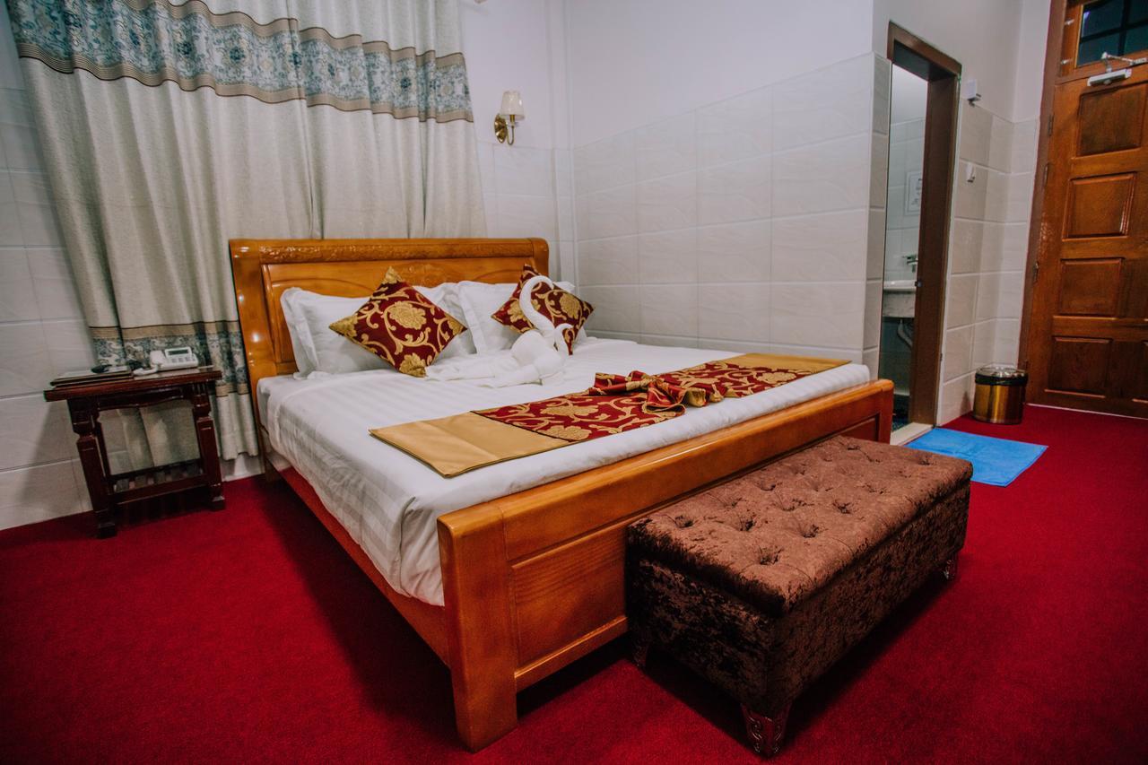 Amber Palace Hotel Myitkyinā Exteriér fotografie