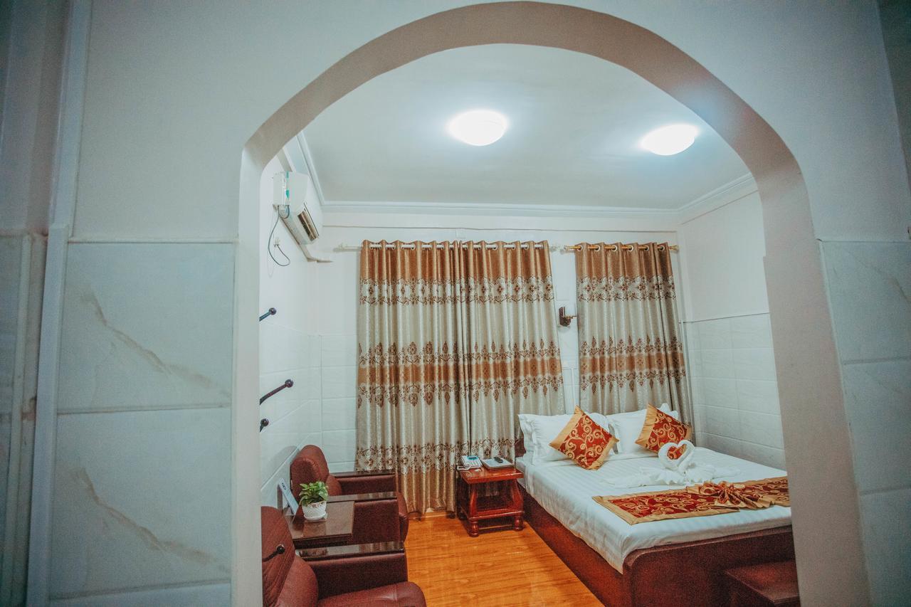 Amber Palace Hotel Myitkyinā Exteriér fotografie