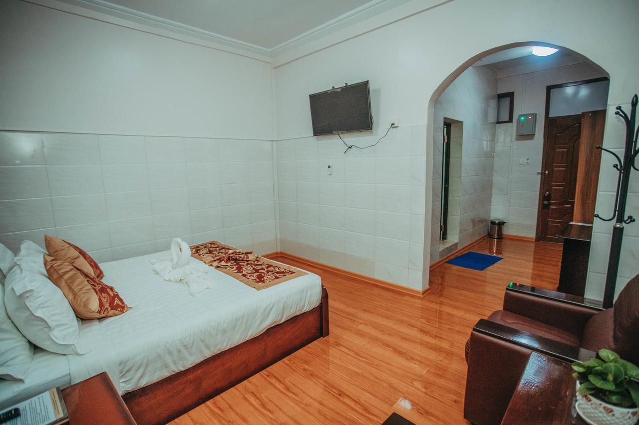 Amber Palace Hotel Myitkyinā Exteriér fotografie